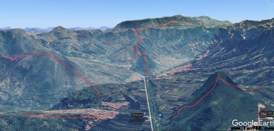 9人在葬坟山结束后回家途中遇到一群黄蜂，庞某抢救无效死亡